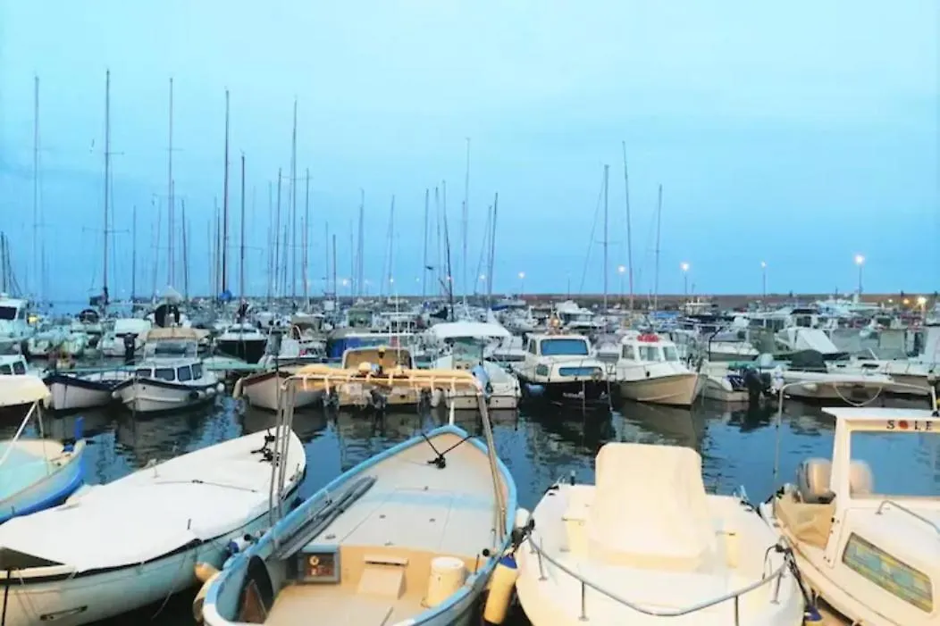 Apartment Regis Home CITRA 00855LTN1108 Sanremo Italien